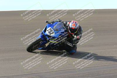 media/Nov-05-2022-SoCal Trackdays (Sat) [[f8d9b725ab]]/Bowl (1145am)/